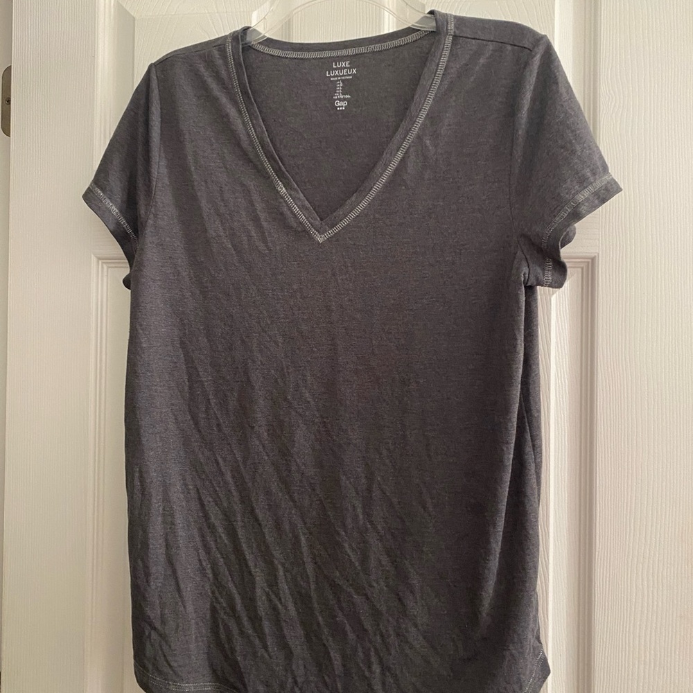 GAP Luxe Women's Dark Gray V-Neck Large